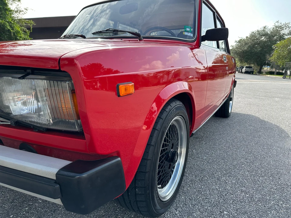 1990 Lada - Image 17 of 31