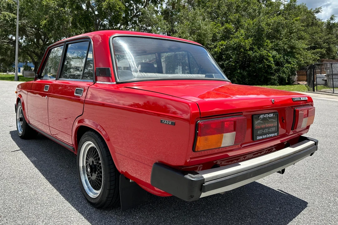 1990 Lada - Image 4 of 31