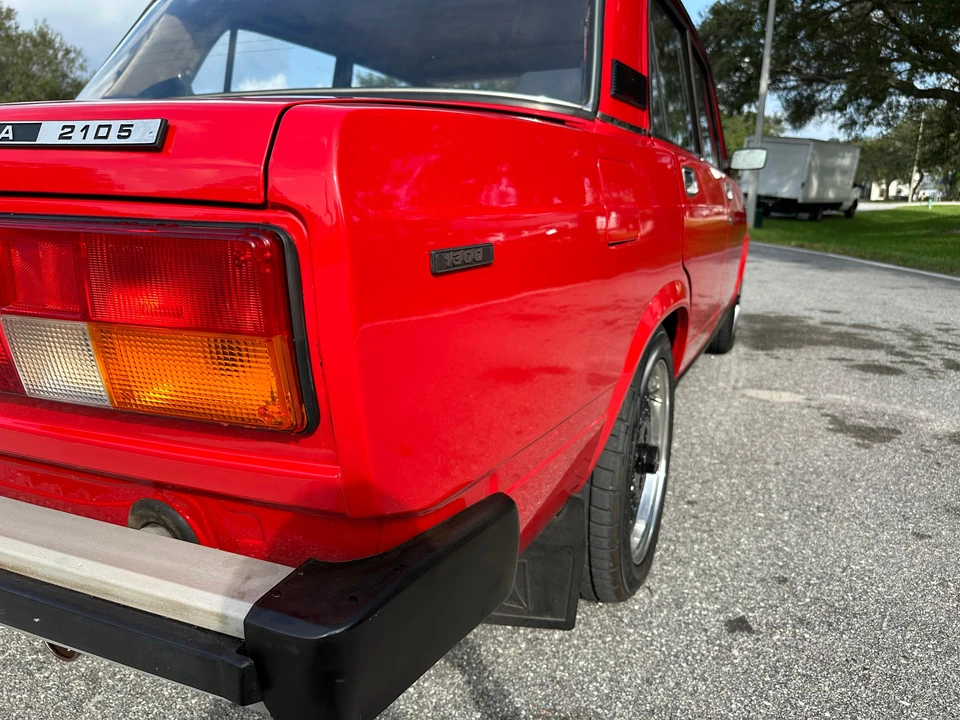 1990 Lada - Image 24 of 31