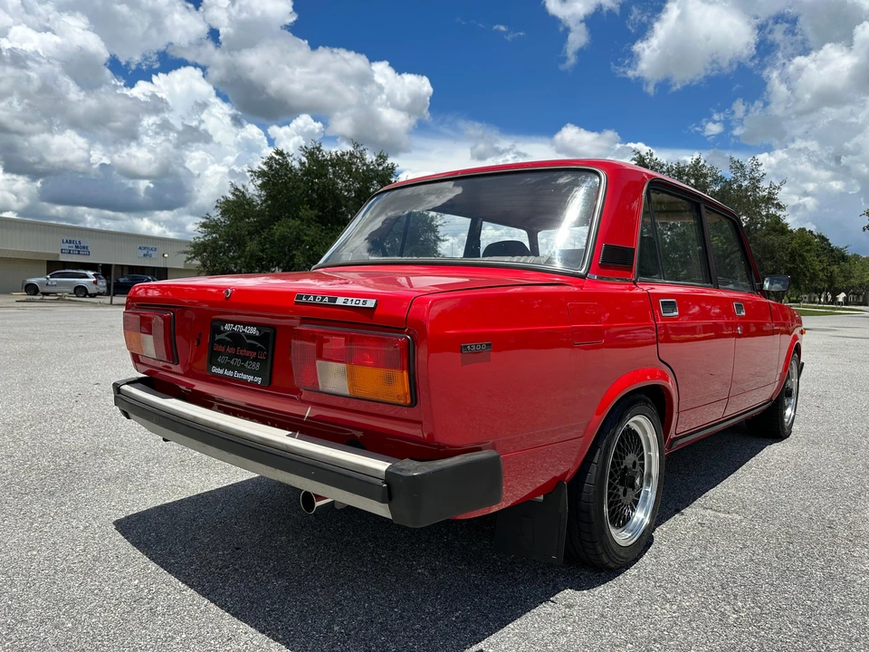 1990 Lada - Image 11 of 31
