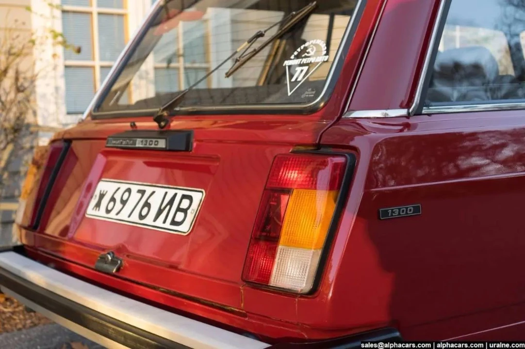 1990 Lada - Image 16 of 31
