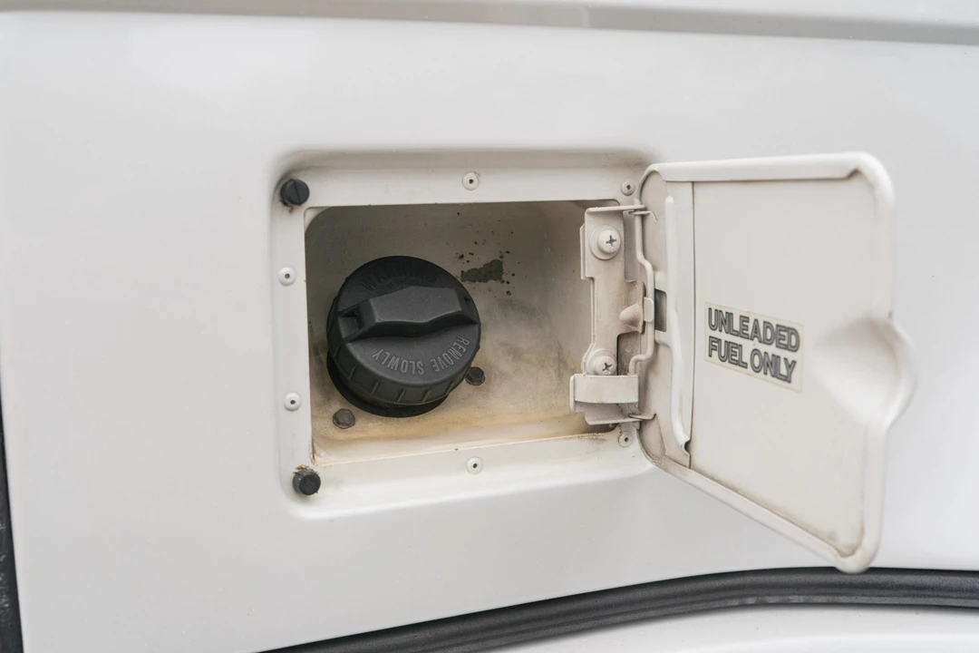 1990 LaForza - Image 21 of 31