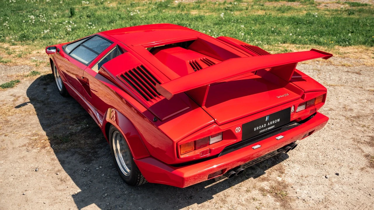 1990 Lamborghini Countach 25th Anniversary Edition - Image 27 of 31