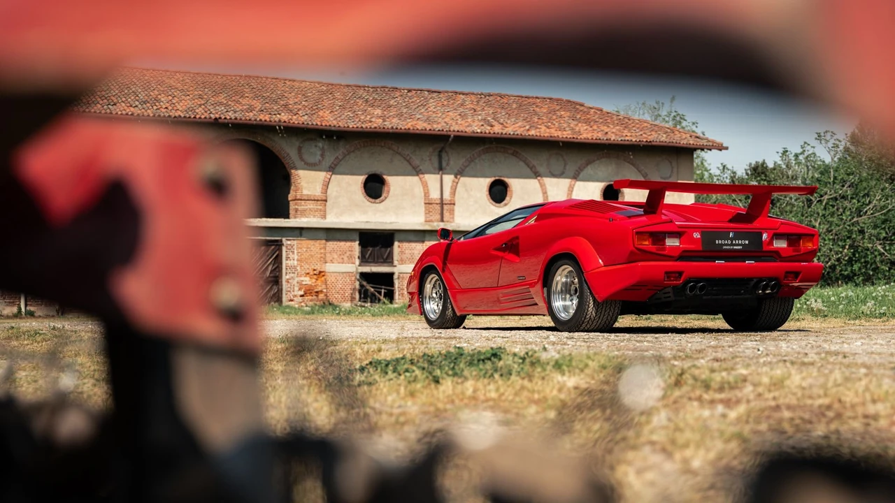 1990 Lamborghini Countach 25th Anniversary Edition - Image 19 of 31
