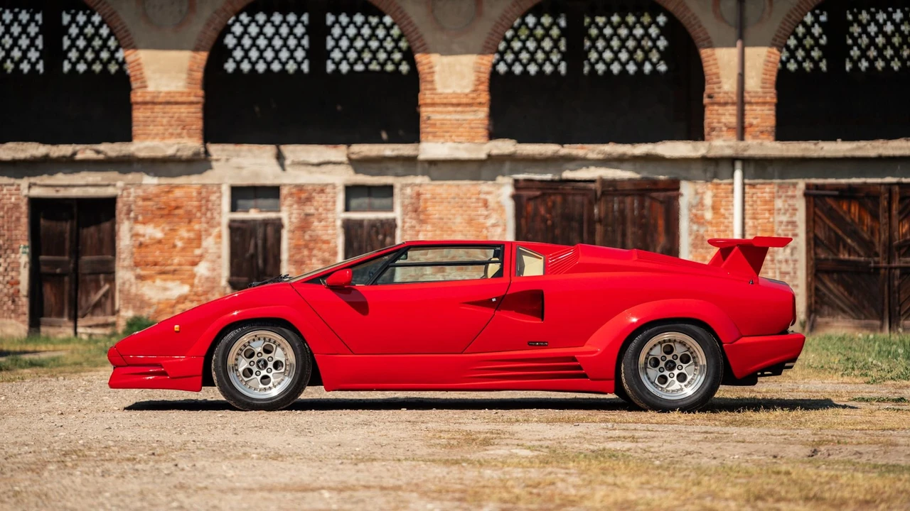 1990 Lamborghini Countach 25th Anniversary Edition - Image 14 of 31
