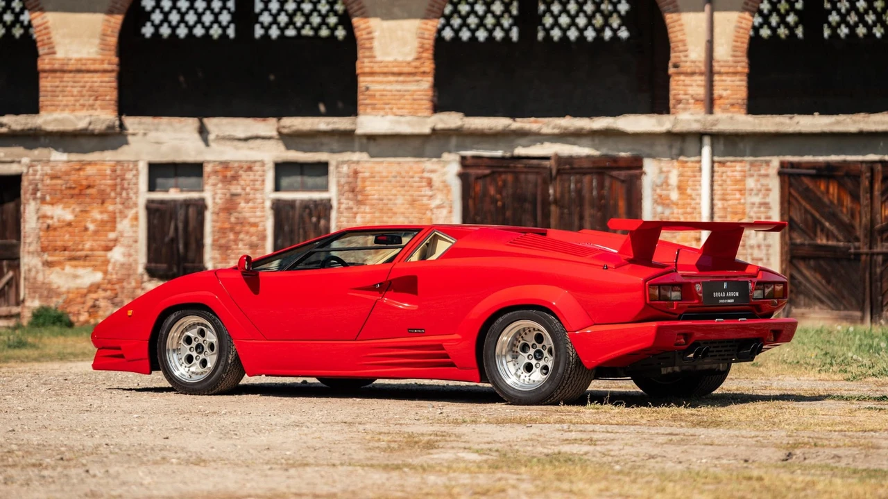 1990 Lamborghini Countach 25th Anniversary Edition - Image 2 of 31