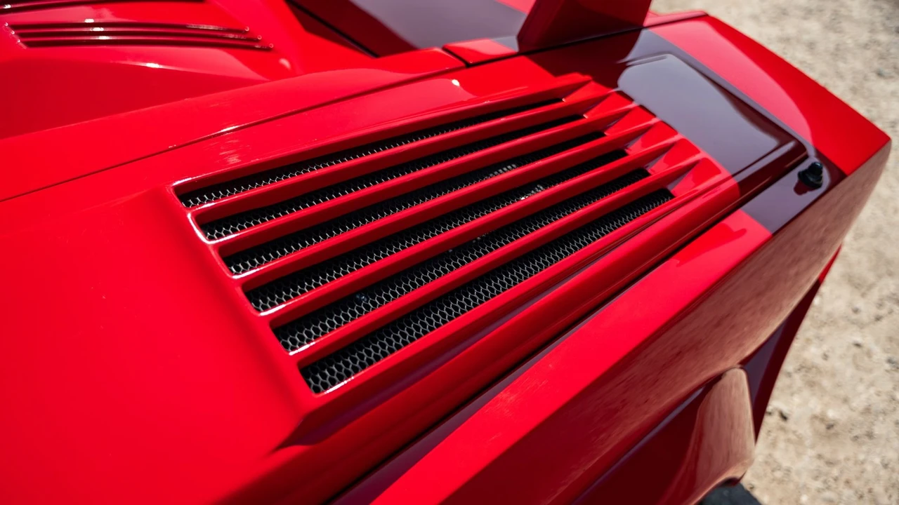1990 Lamborghini Countach 25th Anniversary Edition - Image 30 of 31