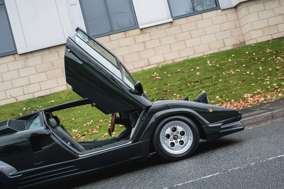 1990 Lamborghini Countach 25th Anniversary Edition - Image 16 of 31