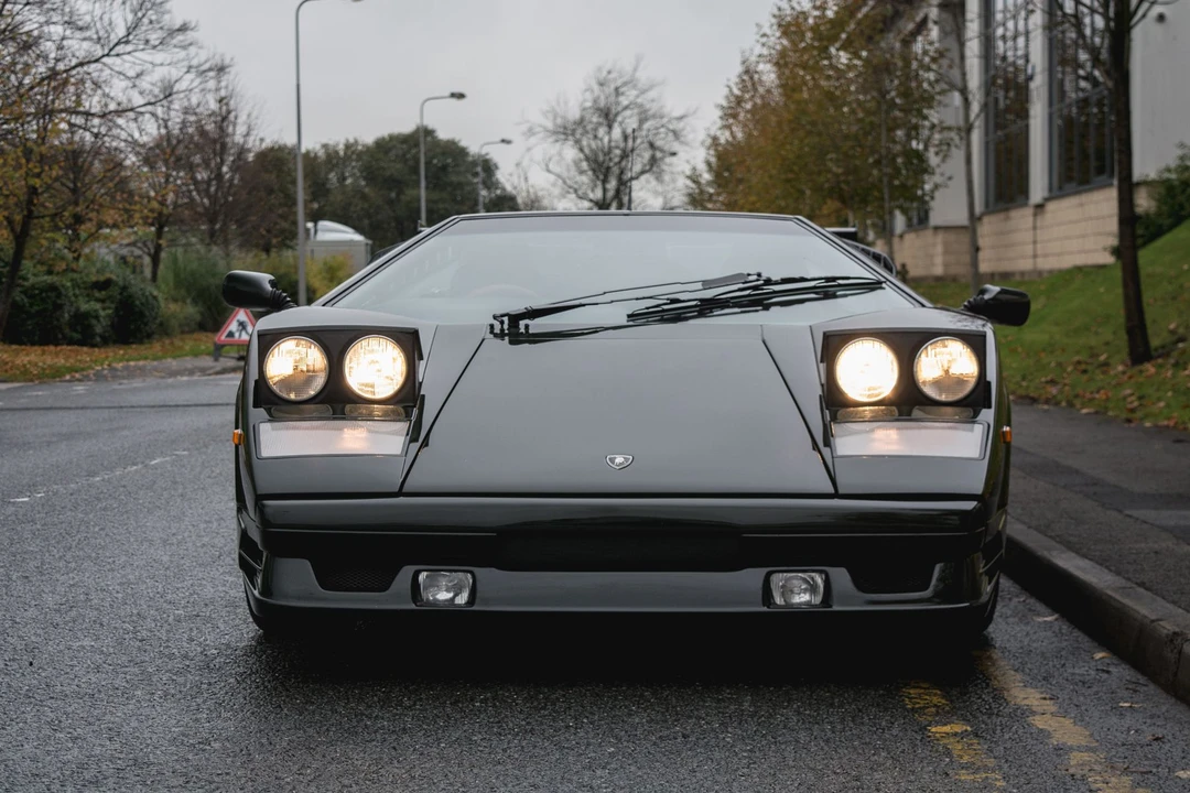 1990 Lamborghini Countach 25th Anniversary Edition - Image 24 of 31