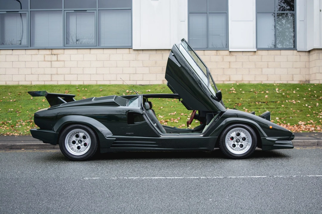 1990 Lamborghini Countach 25th Anniversary Edition - Image 17 of 31