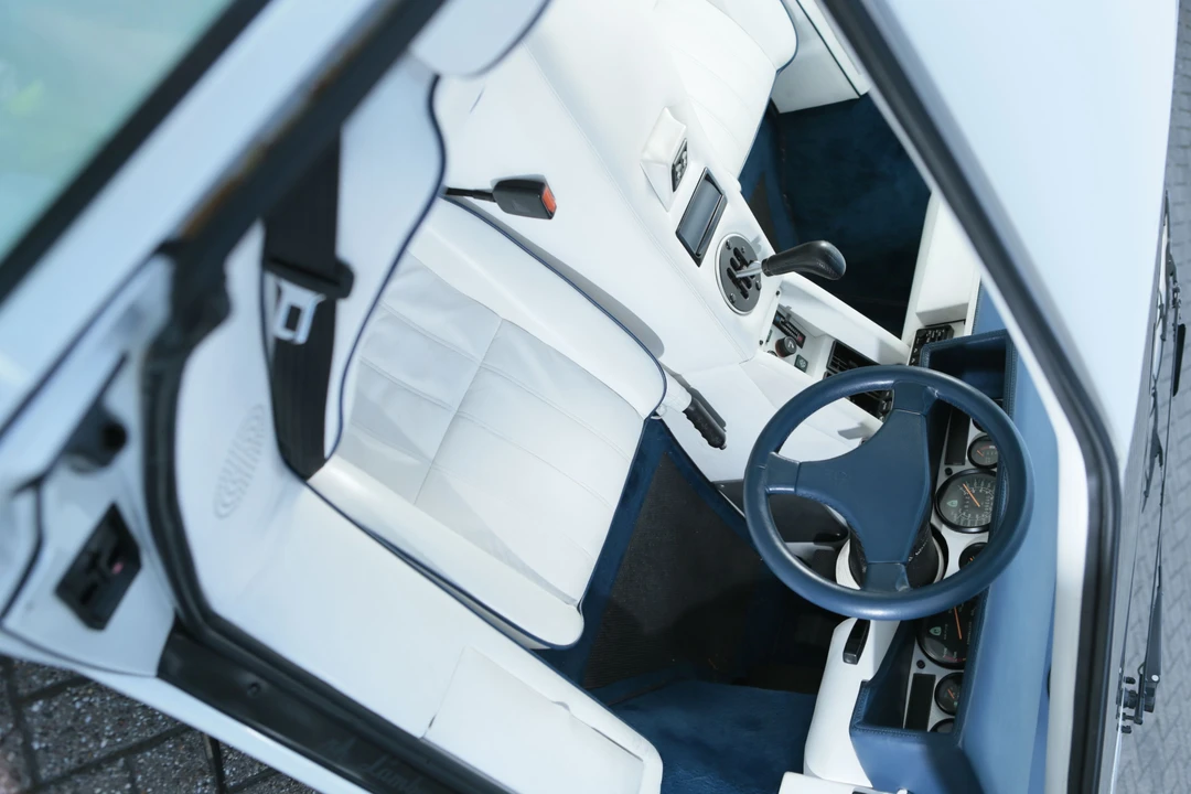 1990 Lamborghini Countach 25th Anniversary Edition - Image 8 of 31