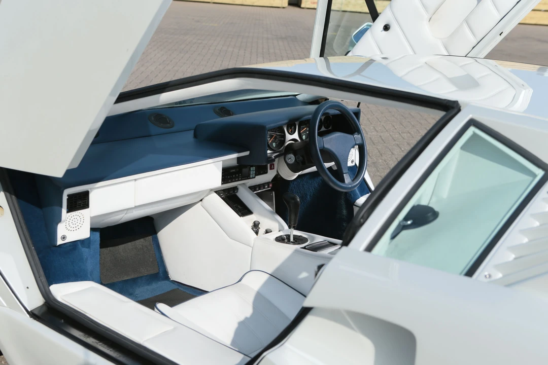 1990 Lamborghini Countach 25th Anniversary Edition - Image 10 of 31