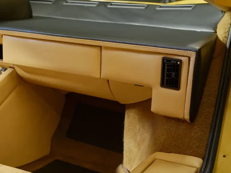 1990 Lamborghini Countach 25th Anniversary Edition - Image 24 of 31