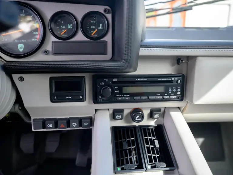 1990 Lamborghini Countach 25th Anniversary Edition - Image 18 of 31