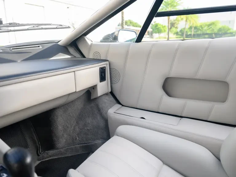 1990 Lamborghini Countach 25th Anniversary Edition - Image 24 of 31