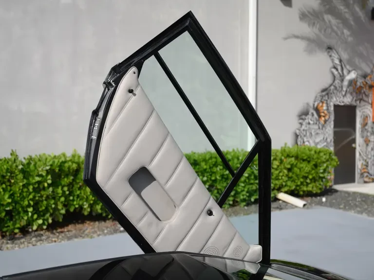 1990 Lamborghini Countach 25th Anniversary Edition - Image 27 of 31