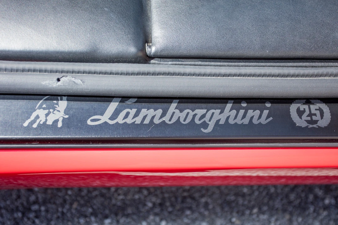 1990 Lamborghini Countach 25th Anniversary Edition - Image 18 of 31