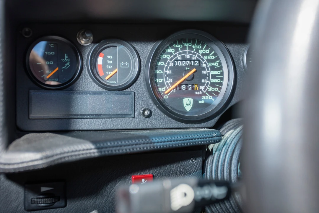 1990 Lamborghini Countach 25th Anniversary Edition - Image 23 of 31