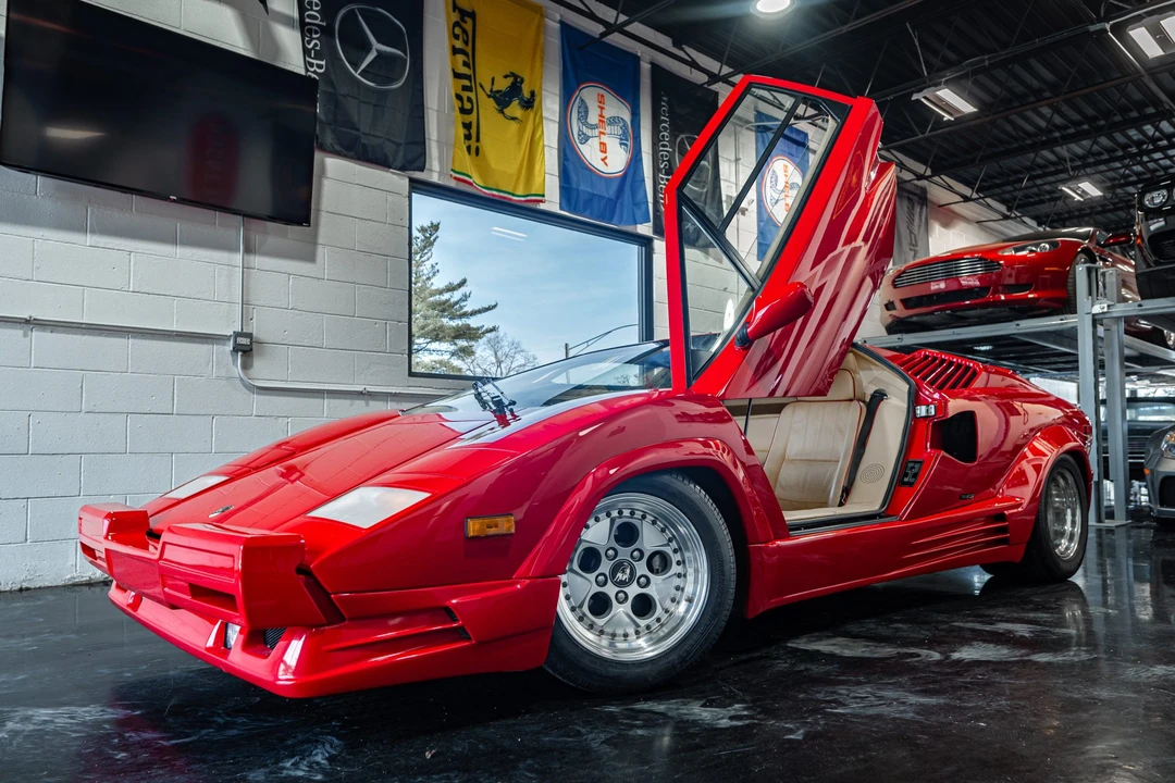 1990 Lamborghini Countach 25th Anniversary Edition - Image 18 of 31