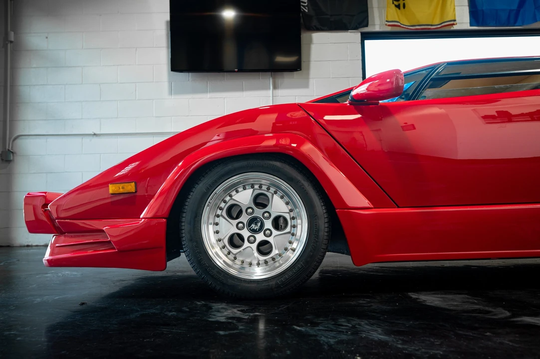 1990 Lamborghini Countach 25th Anniversary Edition - Image 20 of 31