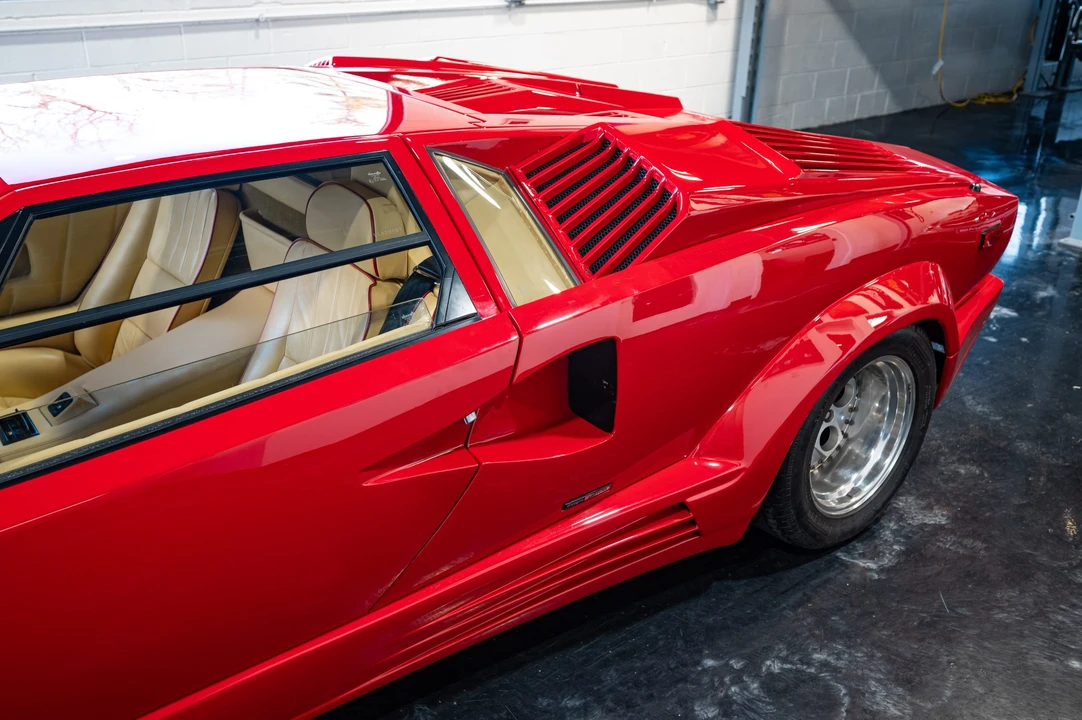 1990 Lamborghini Countach 25th Anniversary Edition - Image 22 of 31