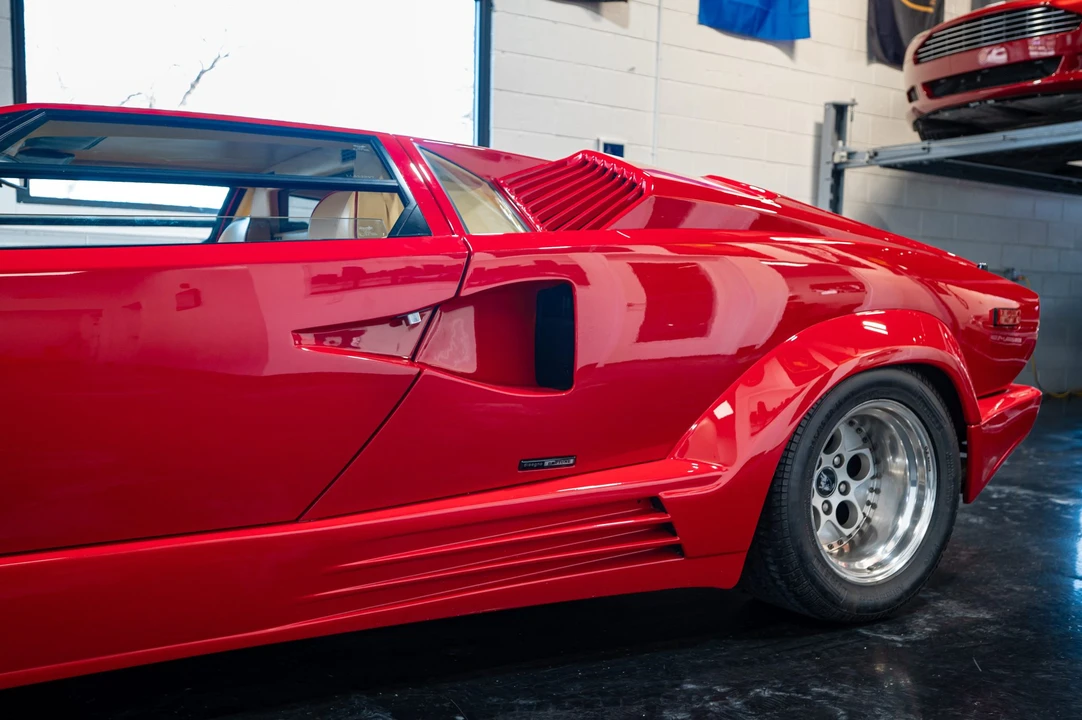 1990 Lamborghini Countach 25th Anniversary Edition - Image 23 of 31