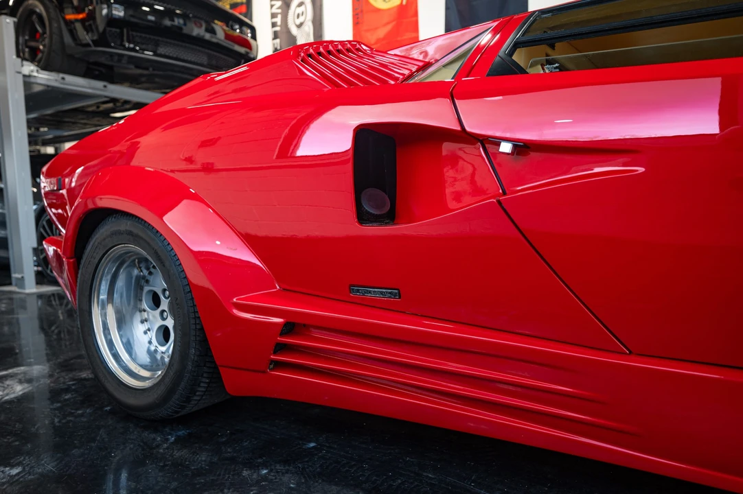 1990 Lamborghini Countach 25th Anniversary Edition - Image 27 of 31
