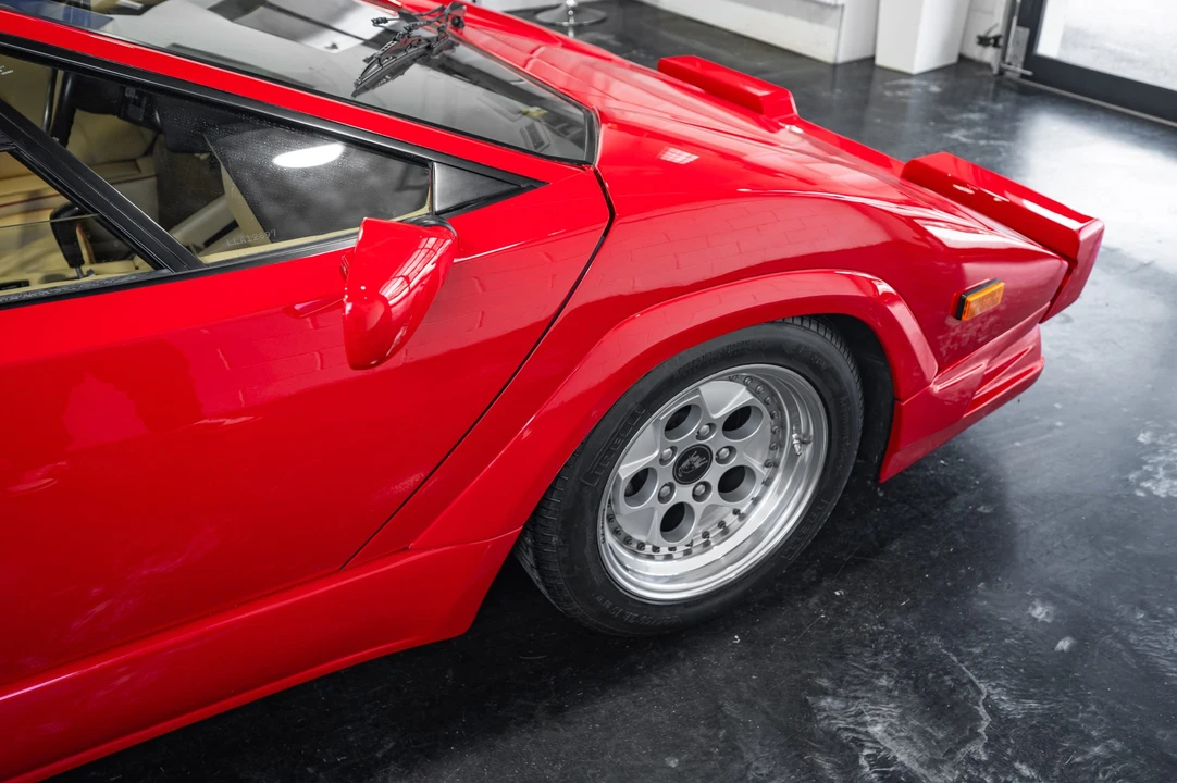 1990 Lamborghini Countach 25th Anniversary Edition - Image 29 of 31