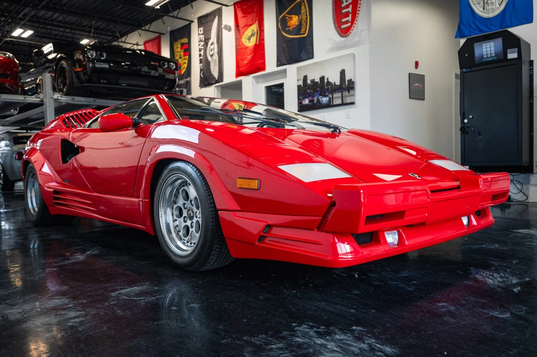 1990 Lamborghini Countach 25th Anniversary Edition - Image 13 of 31