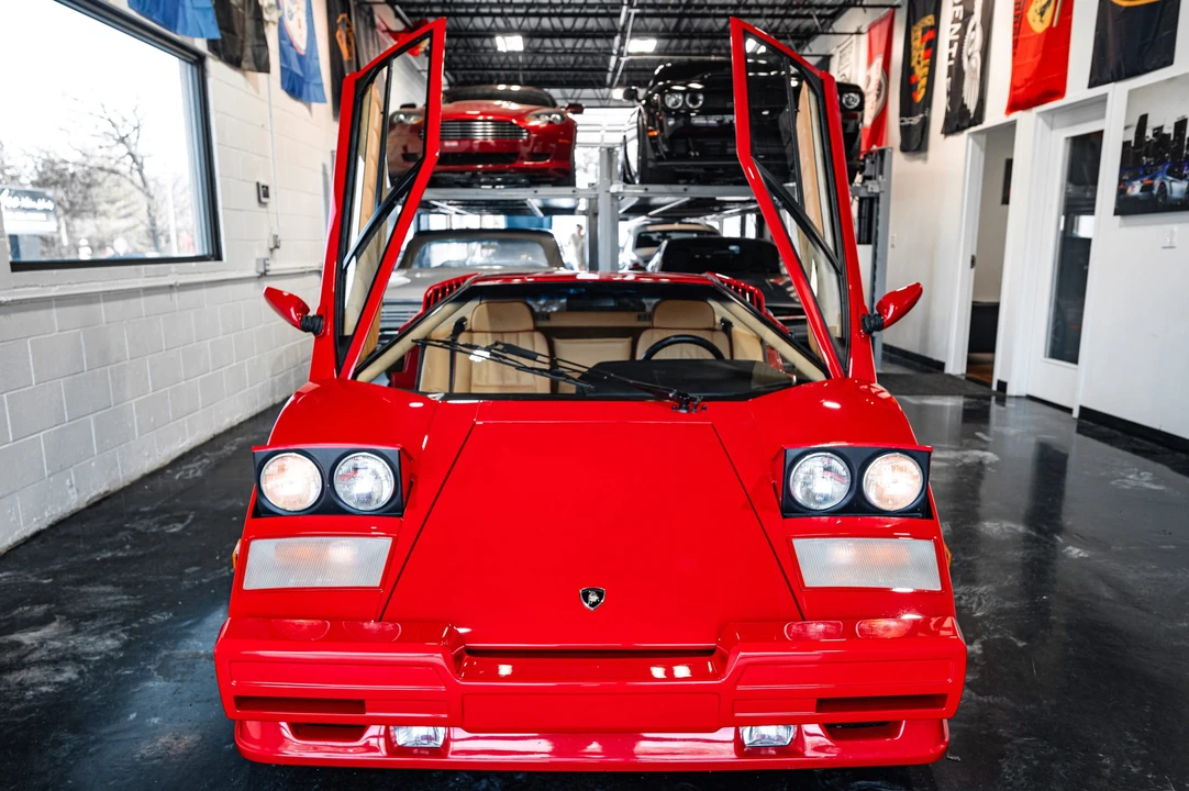 1990 Lamborghini Countach 25th Anniversary Edition - Image 15 of 31