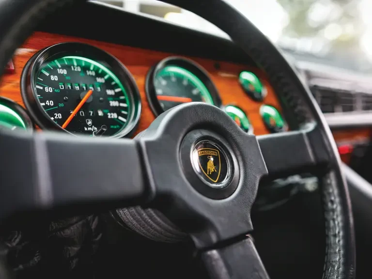 1990 Lamborghini LM002 - Image 10 of 26