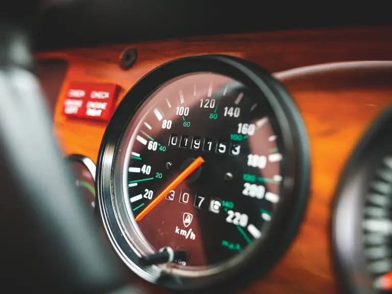 1990 Lamborghini LM002 - Image 11 of 26