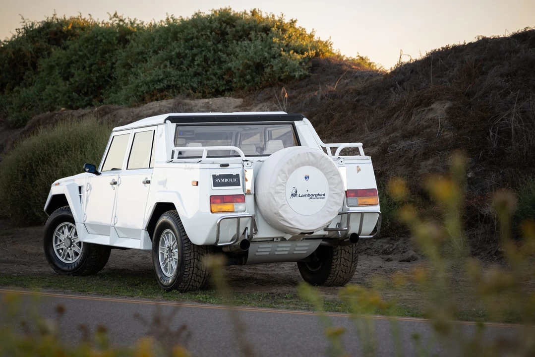 1990 Lamborghini LM002 - Image 23 of 31