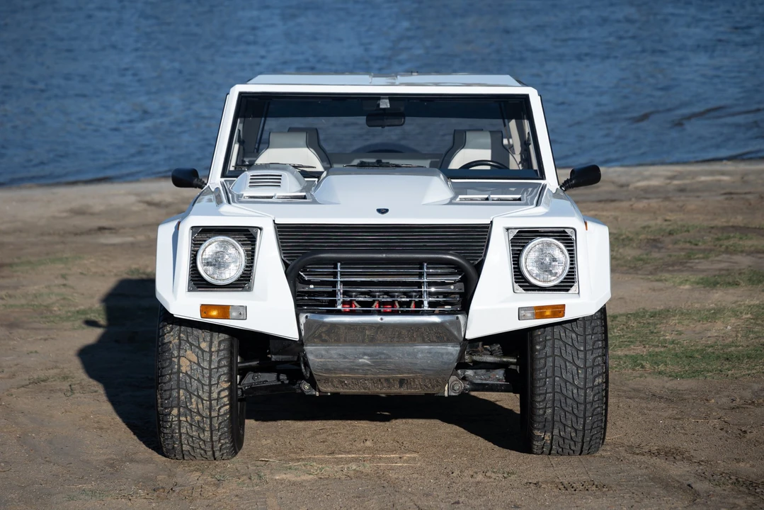 1990 Lamborghini LM002 - Image 7 of 31