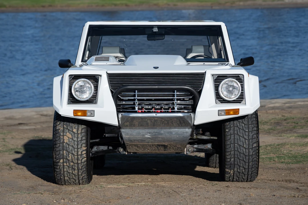 1990 Lamborghini LM002 - Image 8 of 31