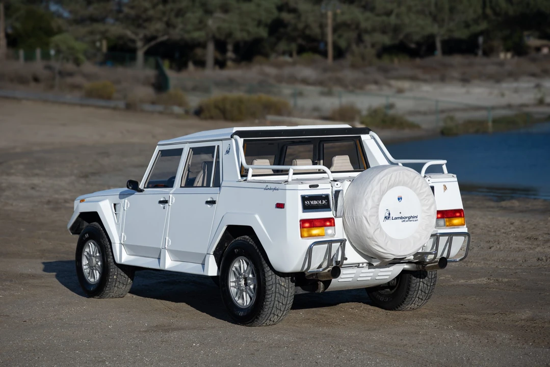 1990 Lamborghini LM002 - Image 25 of 31