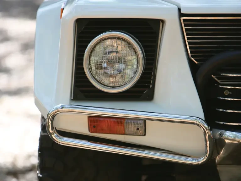 1990 Lamborghini LM002 - Image 21 of 31
