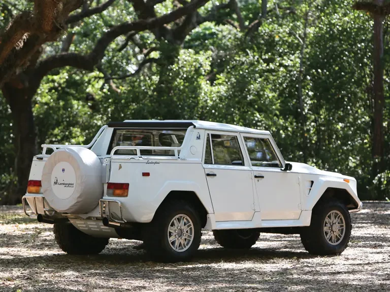 1990 Lamborghini LM002 - Image 3 of 31