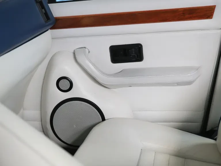 1990 Lamborghini LM002 - Image 18 of 31