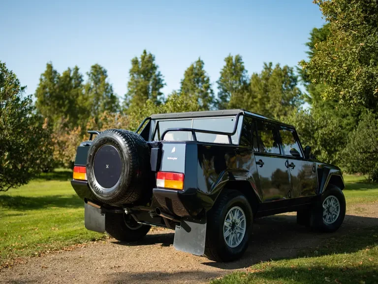 1990 Lamborghini LM002 - Image 3 of 31