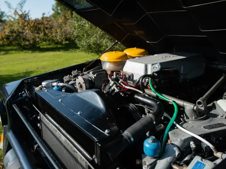 1990 Lamborghini LM002 - Image 4 of 31