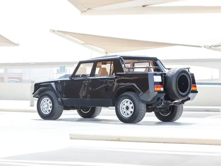 1990 Lamborghini LM002 - Image 3 of 29