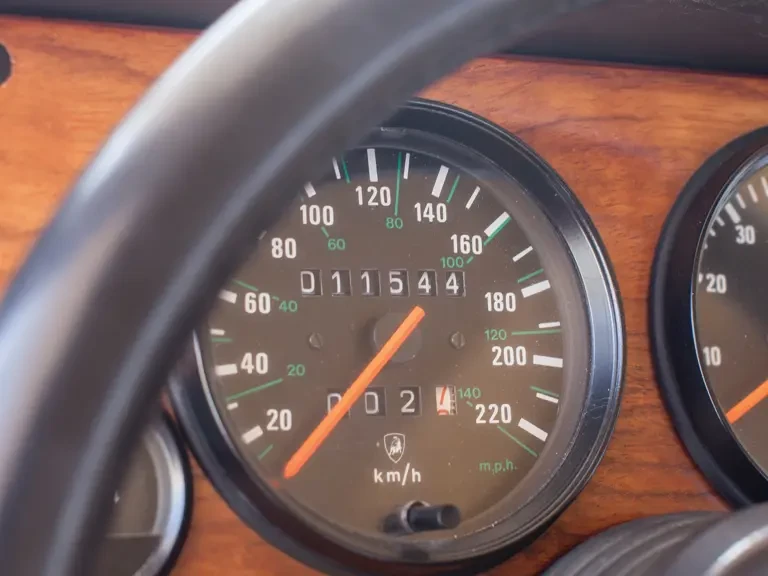 1990 Lamborghini LM002 - Image 13 of 29