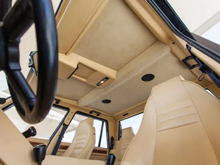 1990 Lamborghini LM002 - Image 16 of 29