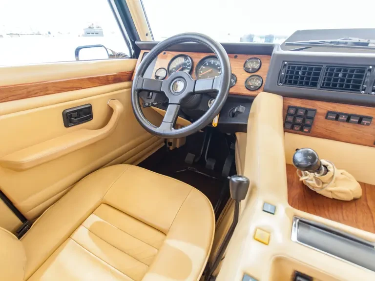 1990 Lamborghini LM002 - Image 11 of 29