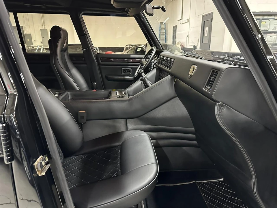 1990 Lamborghini LM002 - Image 22 of 31