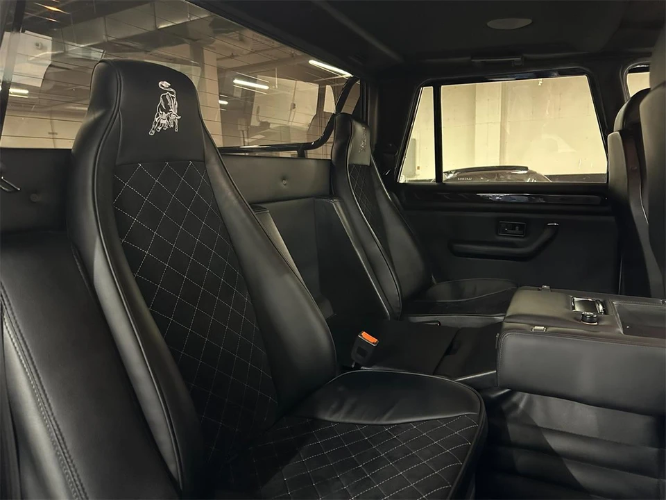 1990 Lamborghini LM002 - Image 28 of 31