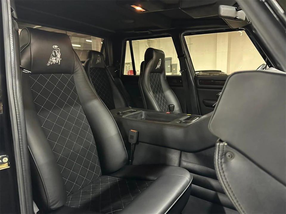 1990 Lamborghini LM002 - Image 23 of 31