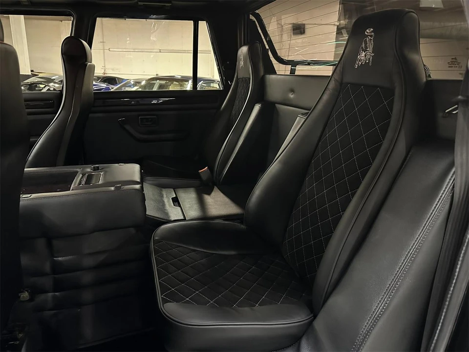 1990 Lamborghini LM002 - Image 27 of 31