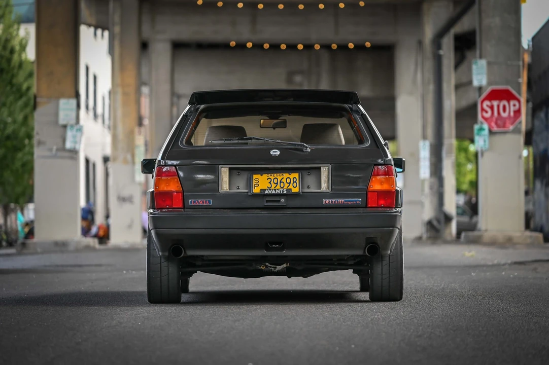 1990 Lancia Delta 1st Gen - Image 15 of 31